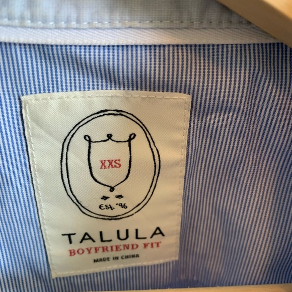 Aritzia Talula Boyfriend fit button down xxs - Picture 2 of 2